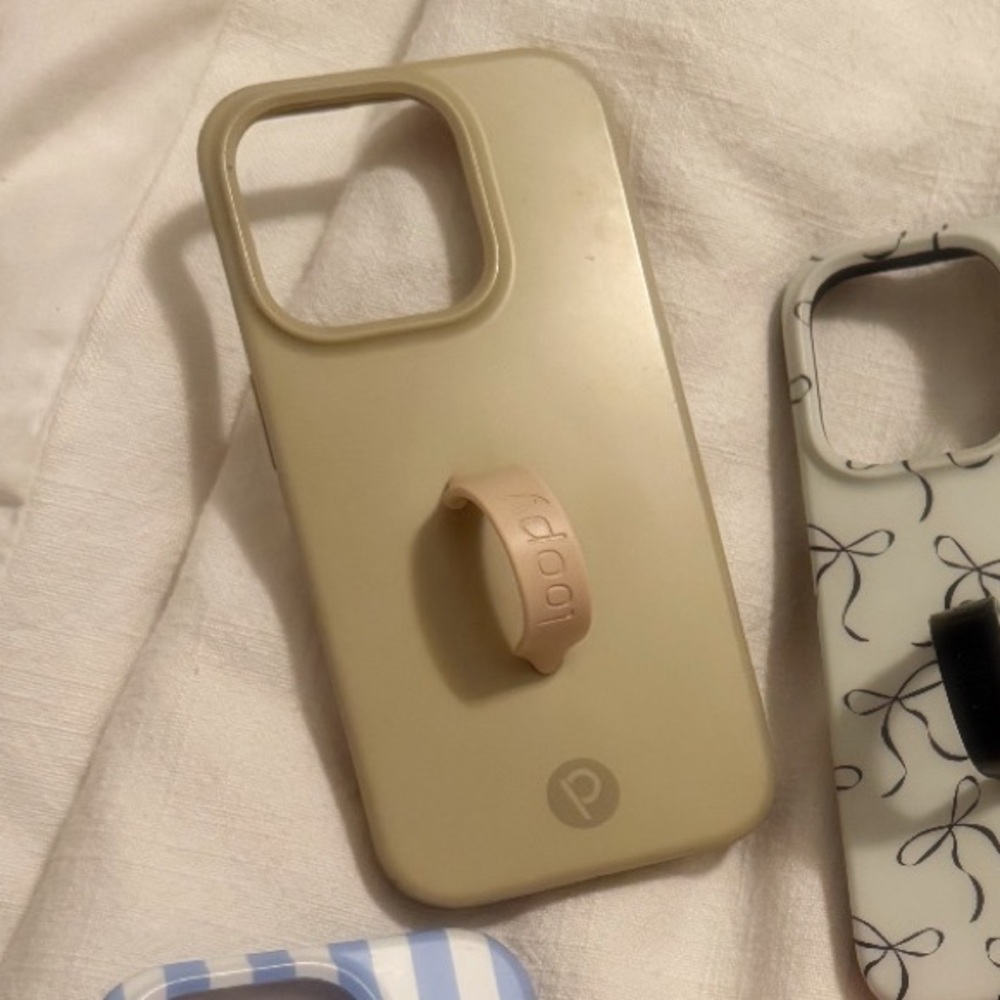 Sandstone iPhone 15 Pro Loopy Case